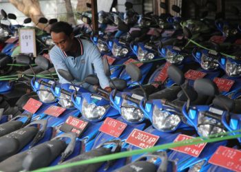 Ratusan kendaraan operasional milik Pemkot Surabaya yang diusulkan untuk dilelang.