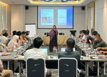 Analisis big data yang digelar FISIP UPN Veteran Jawa Timur di Hotel Movenpick Surabaya.