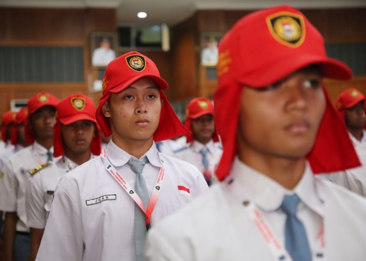 Para calon Paskibra Surabaya Tahun 2024 pada pembukaan Diklat di Graha Sawunggaling.