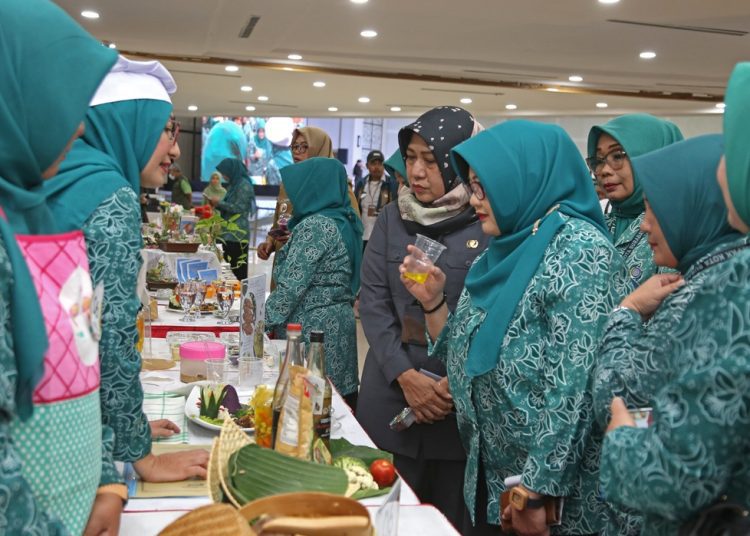 Lomba Cipta Menu Festival Pangan Lokal Beragam Bergizi Seimbang dan Aman (B2SA), di Convention Hall Arief Rahman Hakim, Surabaya.