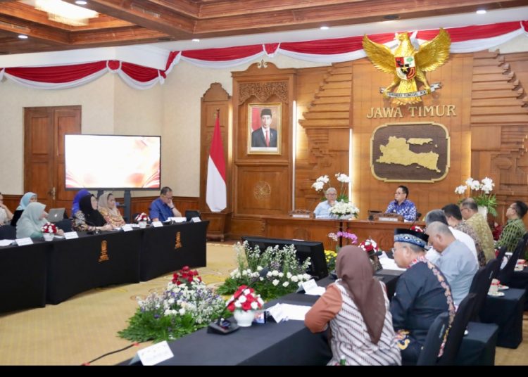 Suasana kunjungan kerja Komisi X DPR RI bidang pendidikan di Gedung Negara Grahadi Surabaya.