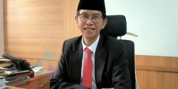 Ketua (sementara) DPRD Surabaya Adi Sutarwijono