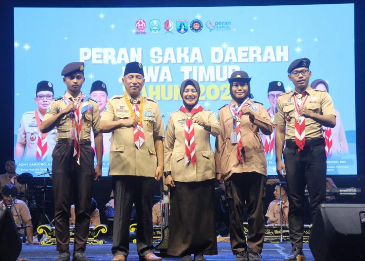 Foto bersama dalam kegiatan Perkemahan Antar Satuan Karya (Peran Saka) Gerakan Pramuka kwartir daerah Jawa Timur tahun 2024 di Bumi Perkemahan Kokobo Desa Dander, Dander, Bojonegoro.