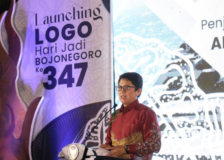 Pj Bupati Bojonegoro Adriyanto memberikan sambutan dalam launching logo Hari Jadi Bojonegoro (HJB) ke-347.