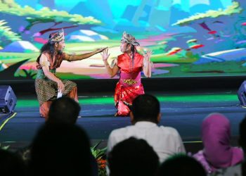 Pertunjukan ludruk di Plaza Internatio, Kota Lama. Acara ini bagian dari peringatan Hari Aksara Internasional tahun 2024.