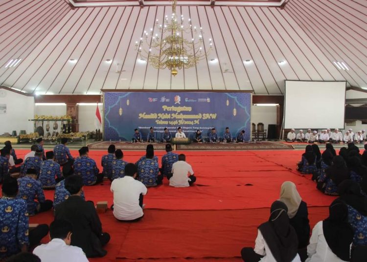 Pengajian Pendopo Malowopati Pemkab Bojonegoro dalam rangka peringatan Maulid Nabi Muhammad SAW.