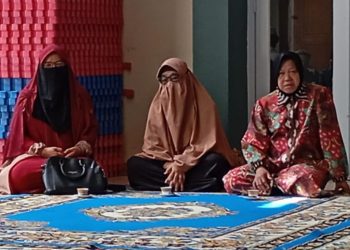 Tri Rismaharini saat di Pondok Pesantren Al Fatah, Temboro, Kabupaten Magetan.