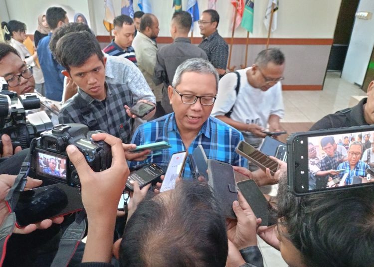 Ketua KPU Surabaya Soeprayitno