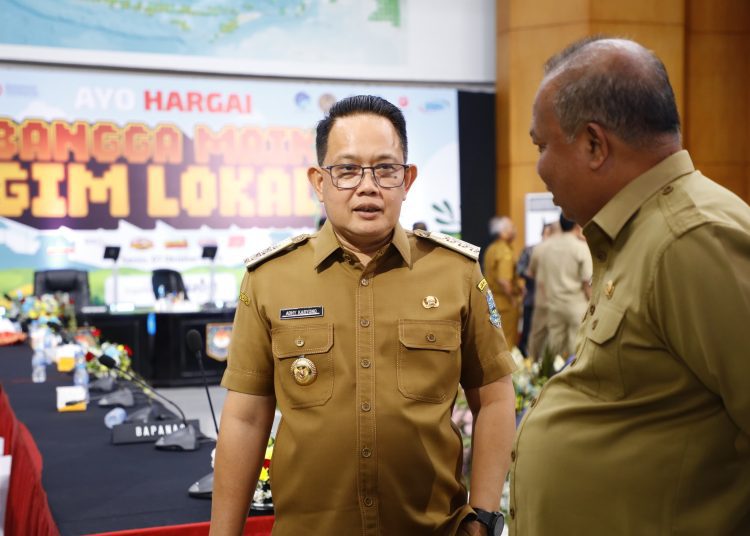Pj Gubernur Jatim Adhy Karyono di sela rakor percepatan pengembangan industri GIM nasional di kantor Kemendagri Jakarta.