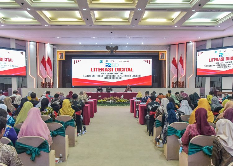 Gelaran High Level Meeting Elektronifikasi Transaksi Pemerintah Daerah di Ruang Bromo lantai 5, kantor Bank Jatim, Surabaya.