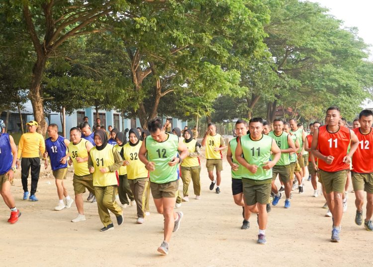 Tes Kesegaran Jasmani untuk mengukur tingkat kemampuan kebugaran fisik para prajurit Kodim Bojonegoro.