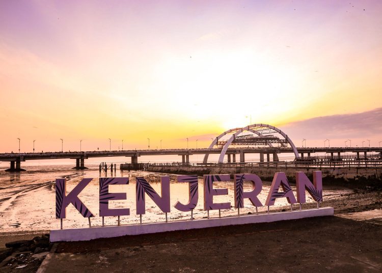 Foto ilustrasi, Taman Hiburan Pantai Kenjeran.