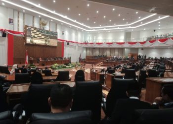 Rapat paripurna di DPRD Kabupaten Bojonegoro yang menetapkan pembentukan empat pansus untuk membahas empat raperda.