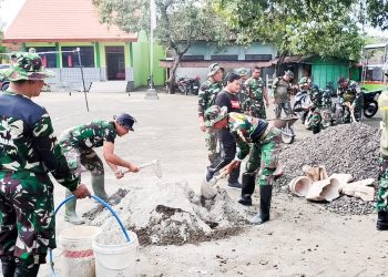 Salah satu kegiatan karya bakti dalam rangka peringatan Hari Juang TNI Angkatan Darat oleh Kodim Bojonegoro.
