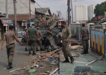 Penertiban sejumlah bangunan di bawah jembatan layang Jalan Raya Tambak Mayor Surabaya.
