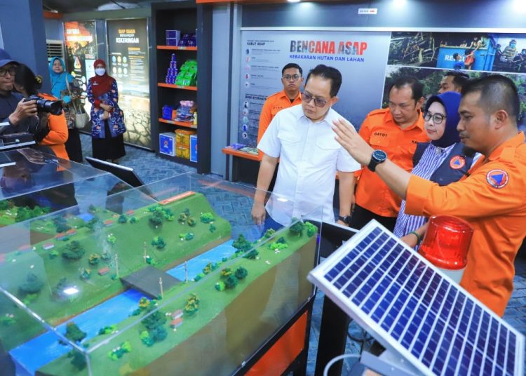 Taman Edukasi Bencana Badan Penanggulangan Bencana Daerah Jatim di Kantor BPBD Jatim, Waru, Sidoarjo.