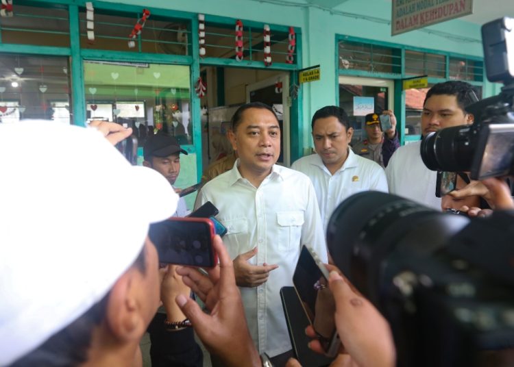 Wali Kota Surabaya Eri Cahyadi