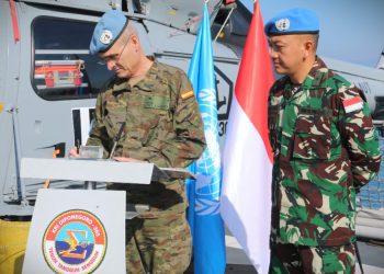 Kunjungan kehormatan dari UNIFIL Force Commander/Head of Mission , LTG Aroldo Lázaro Sáenz, di Dermaga No. 4 Beirut, Lebanon.