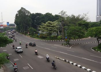 Foto kawasan Taman Pelangi di sekitar bundaran Dolog. Di jalan ini akan dibangun underpass untuk mengurai kemacetan.