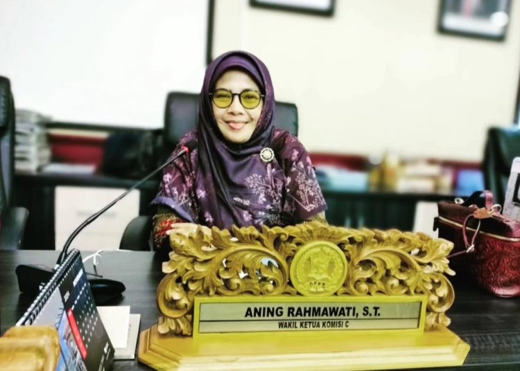 Wakil Ketua Komisi C DPRD Surabaya, Aning Rahmawati