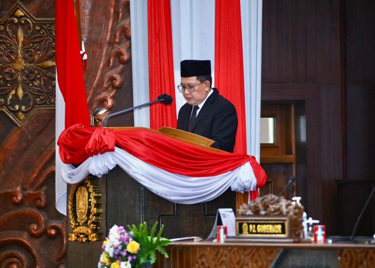 Pj Gubernur Jawa Timur Adhy Karyono