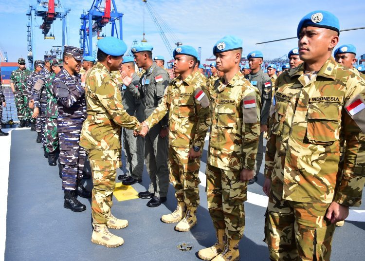 Penyambutan para personel KRI Diponegoro-365 di Dermaga Komando Lintas Laut Militer (Kolinlamil), Tanjung Priok, Jakarta Utara.
