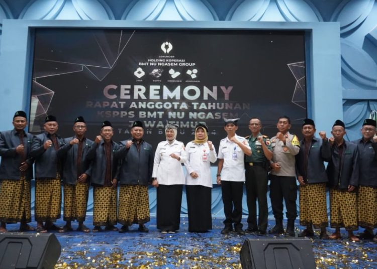 Grand opening dan launching gedung Holding Koperasi/Gedung Pusat Penggerak Ekonomi BMT NU Ngasem Group, Bojonegoro.