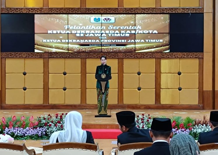 Ketua Dekranasda Jawa Timur, Arumi Bachsin