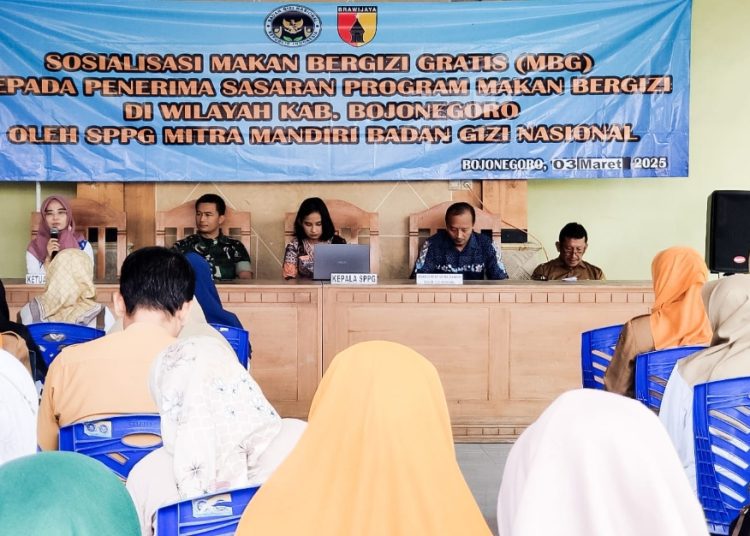 Sosialisasi Makanan Bergizi Gratis oleh Kodim 0813 Bojonegoro bersama Satuan Pelayanan Pemenuhan Gizi Mitra Mandiri dan Badan Gizi Nasional.