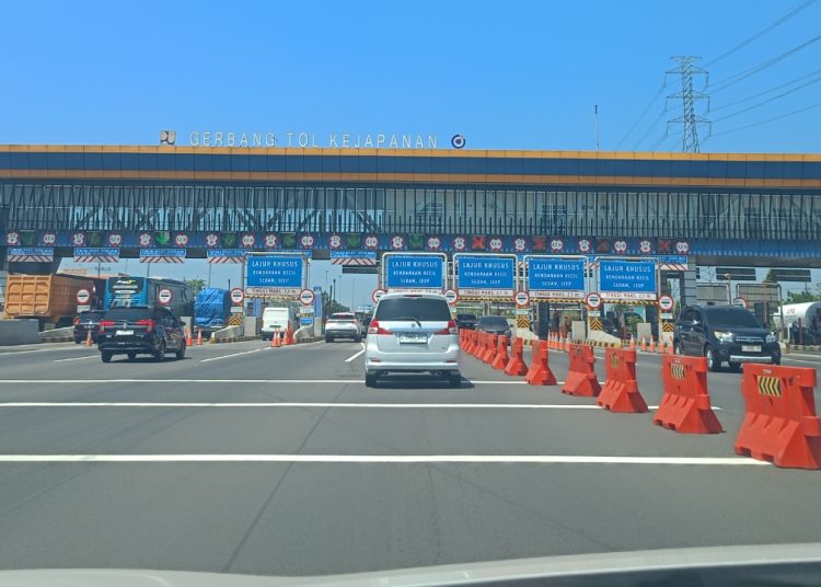 Foto ilustrasi, pintu tol Kejapanan.