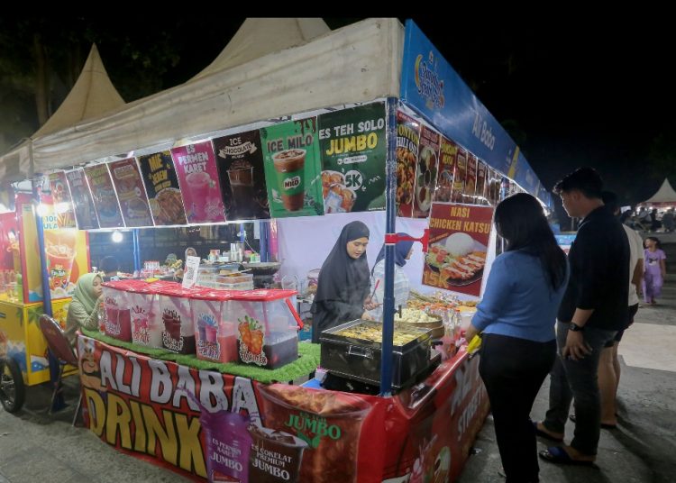 Ramadhan Kreatif Fest 2025' yang dilaksanakan di Plaza Internatio Kota Lama.