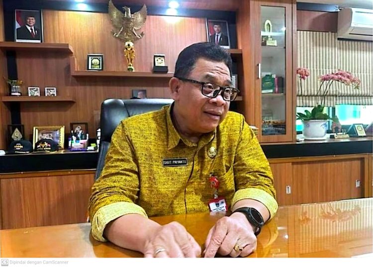 Kepala Disnakertrans Jatim Sigit Priyanto