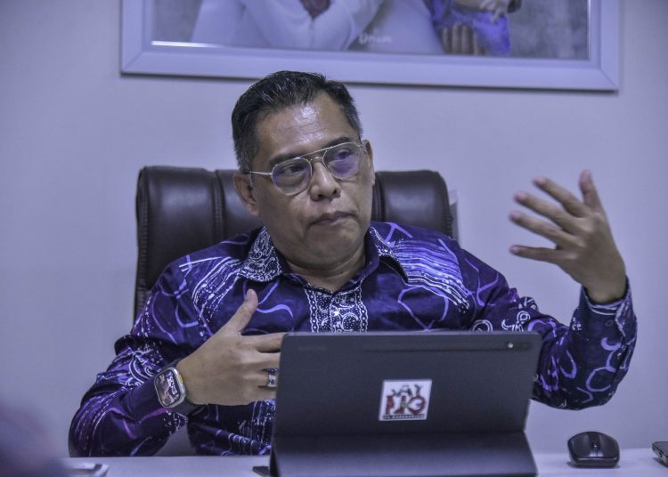 Kepala Dispendukcapil Kota Surabaya, Eddy Christijanto