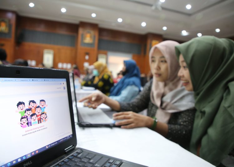 Sosialisasi dan pelatihan pemanfaatan Sitalas di Graha Sawunggaling, gedung Pemkot Surabaya.