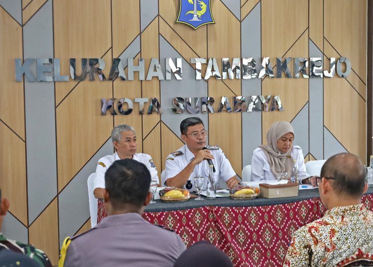 Musyawarah Kelurahan Khusus (Muskelkus) pembentukan Koperasi Merah Putih Kelurahan Tambakrejo, Surabaya.