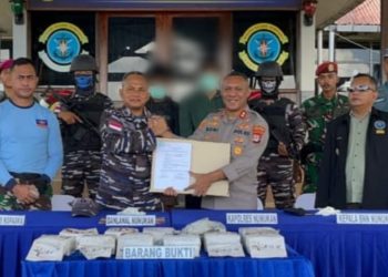Press release penyelundupan sabu yang berhasil digagalkan di perairan Karang Unarang, Kabupaten Nunukan, Kalimantan Utara.