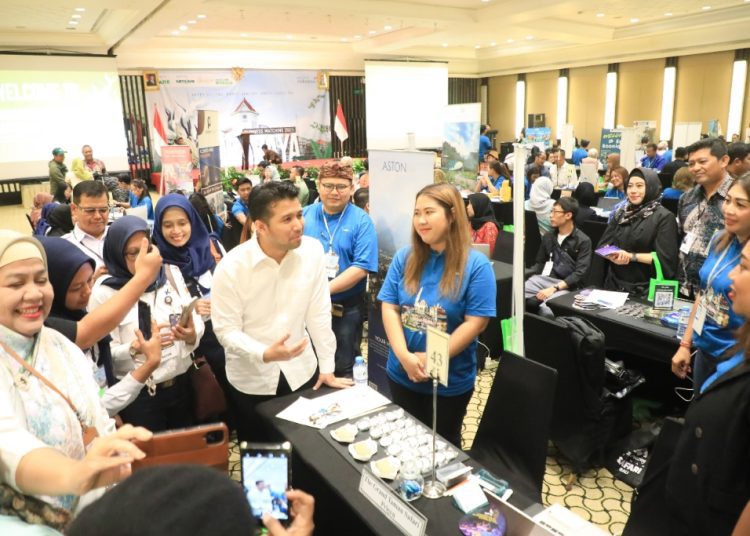 Wakil Gubernur Jatim Emil Elestianto Dardak di sela pembukaan Surabaya Business Matching 2025 di Isyana Ballroom Bumi Surabaya City Resort.