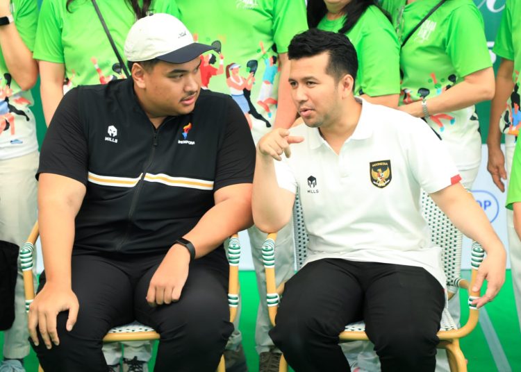 Wakil Gubernur Jawa Timur Emil Elestianto Dardak bersama a Menteri Pemuda dan Olahraga Republik Indonesia (Menpora RI) Dito Ariotedjo