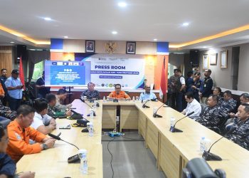 Konferensi pers yang menyampaikan pencarian terhadap KMP Tunu Pratama Jaya yang tenggelam di perairan Selat Bali