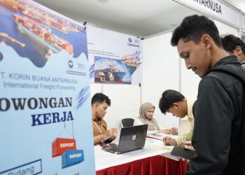 Foto ilustrasi kegiatan pembukaan lowongan kerja.