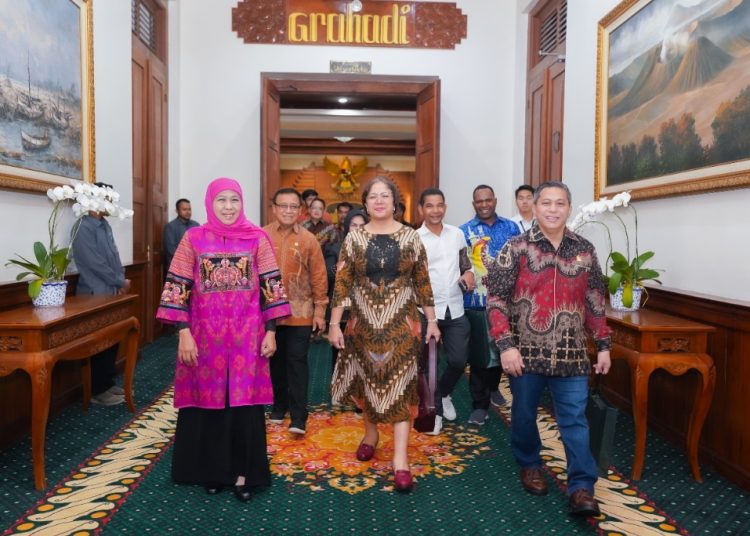 Gubernur Jawa Timur Khofifah Indar Parawansa menerima Komite II Dewan Perwakilan Daerah Republik Indonesia.
