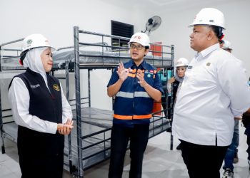 Gubernur Jatim Khofifah Indar Parawansa meninjau SR di gedung eks Kantor Pemkab Pasuruan.
