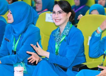 Ketua TP PKK Jawa Timur Arumi Bachsin