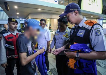Operasi gabungan yang digelar Pemerintah Kota Surabaya bersama Sat Samapta Polrestabes Surabaya.