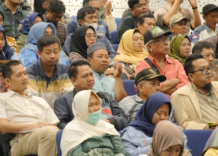 Training Peningkatan Kapasitas Pengetahuan Higiene Sanitasi Makanan bagi Pengelola atau Penanggung Jawab dan Penjamah Makanan yang digelar di Auditorium Gedung Research Center ITS.