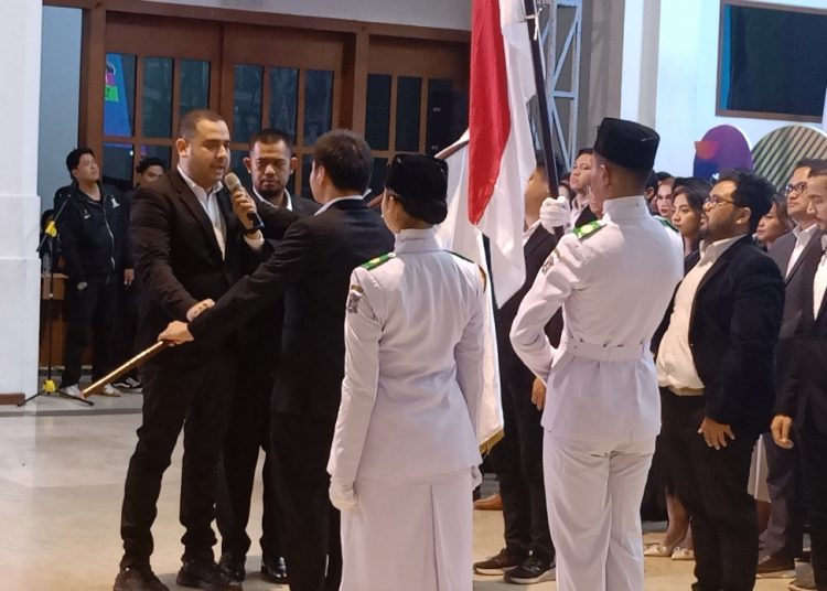 Prosesi pelantikan pengurus Himpunan Pengusaha Muda Indonesia HIPMI Kota Surabaya di Balai Pemuda.