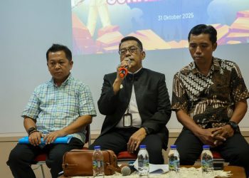 Konferensi pers tentang Parade Surabaya Juang di Diskominfo Kota Surabaya.