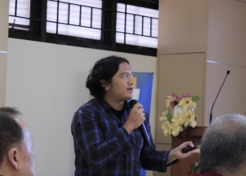 Mahasiwa ITS Riva Rizkiana Ramadhani berhasil menjuarai kompetisi inovasi dan entreprenuer semikonduktor yang digelar ITS bersama Arizona State University, AS.