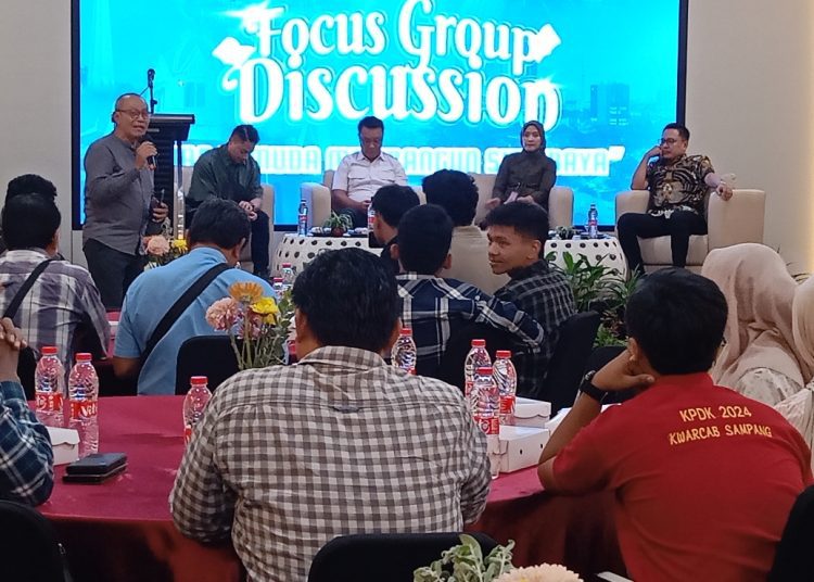 Focus Group Discussion yang digelar SMSI Surabaya di The Southern Hotel Surabaya.