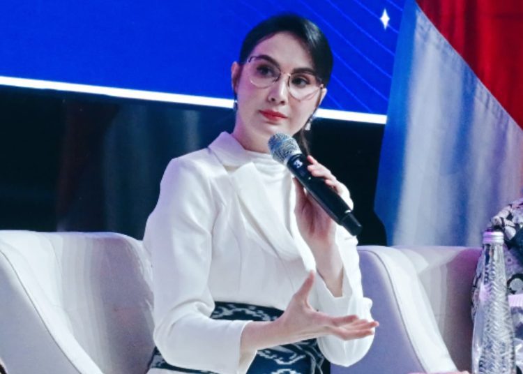 Ketua TP PKK Jawa Timur Arumi Bachsin